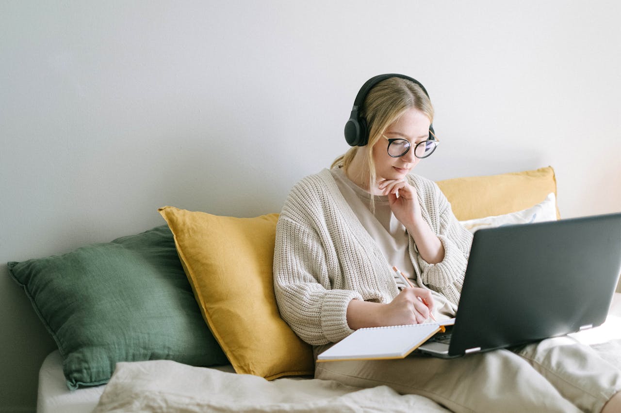 Lady working on a laptop